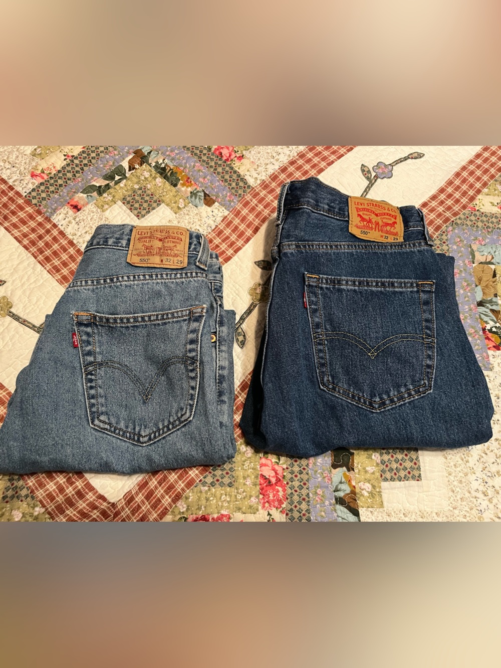 VTG Levi's Men's Relaxed Jeans- Light Blue & 1 modern Dark Blue lot of 2